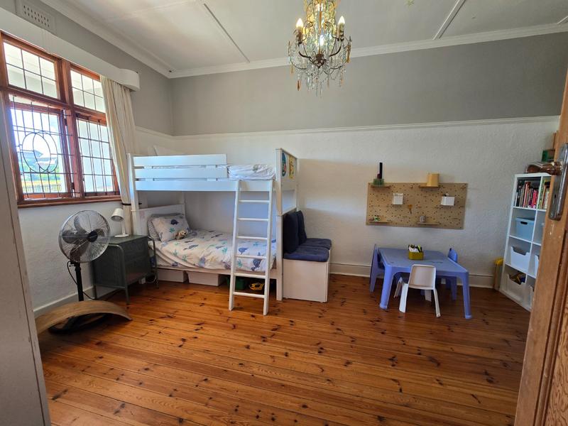 4 Bedroom Property for Sale in Vredehoek Western Cape